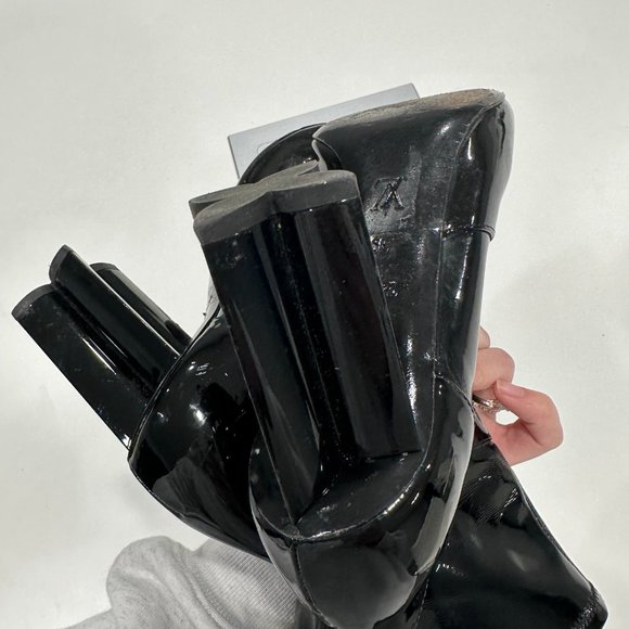 Louis Vuitton Boots Women Size 39 Black Patent Silhouette Ankle Booties Zip - Picture 15 of 16